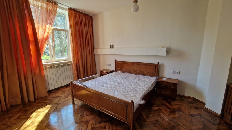 Cotroceni, Gradina Botanica, UMF Carol Davila